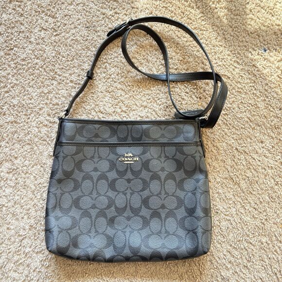 Coach Handbags - Coach Women’s shoulder bag CG978‎ SVDK6 FILE CROSSBODY Y2k